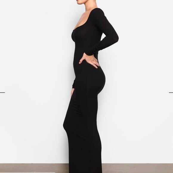 SKIMS Iconic Lounge dress β Square Neck β US Size 8-10 - Picture 3 of 9